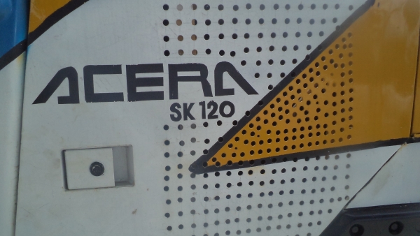 แบคโค KOBELCO Yutani SK120