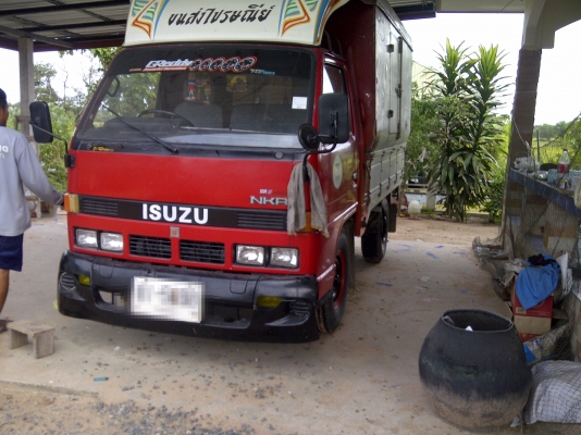 ขายดว่นๆ รถบรรทุก 4 ล้อ  เล่มทะเบียนพร้อมโอน