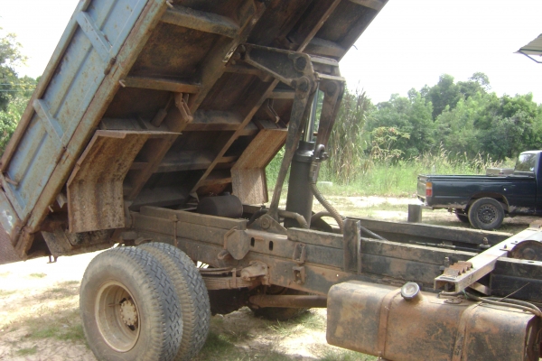 ขายหกล้อดั้ม KS เครื่อง 4BE1 ฝาดำ พร้อมใช้