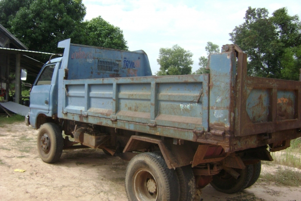 ขายหกล้อดั้ม KS เครื่อง 4BE1 ฝาดำ พร้อมใช้