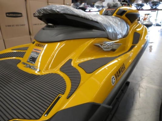 ขายเจ็ทสกีใหม่ 2013 YAMAHA FZS รุ่นท๊อป สปอร์ต ลดสุดๆๆ ขายเจ็ทสกีใหม่ 2013 YAMAHA FZS รุ่นท๊อป สปอร์ต ลดสุดๆๆ