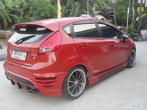 FORD FIESTA 1.6 SPORT แต่งเต็ม หล่อเลย FORD FIESTA 1.6 SPORT แต่งเต็ม หล่อเลย