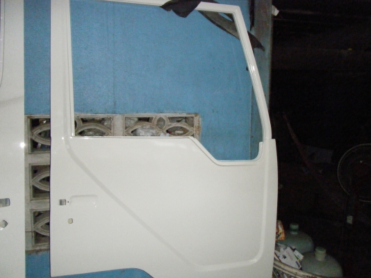 ประตู10ล้อมิตซูบิชิFUSO ส่งให้คุณยุทธนา จากอ.เพ็ญ อุดรธานี แล้วครับ ขอบคุณครับ