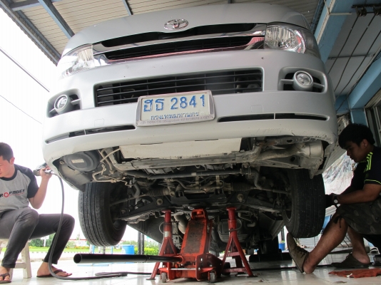 ขายชุดอัพเกรดช่วงล่างรถตู้คอมมูเตอร์