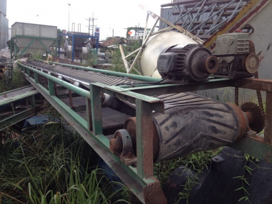 ขายสายพานลำเลียง กว้าง 46 cm. ยาว 12 เมตร มอเตอร์ 2 Hp สภาพสวย ราคาไม่แพง