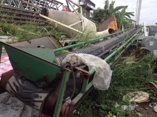 ขายสายพานลำเลียง กว้าง 46 cm. ยาว 12 เมตร มอเตอร์ 2 Hp สภาพสวย ราคาไม่แพง