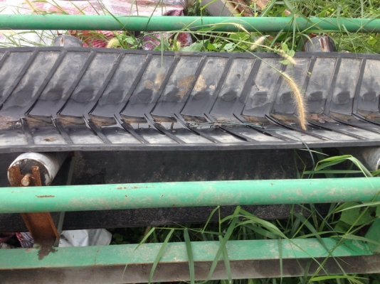 ขายสายพานลำเลียง กว้าง 46 cm. ยาว 12 เมตร มอเตอร์ 2 Hp สภาพสวย ราคาไม่แพง