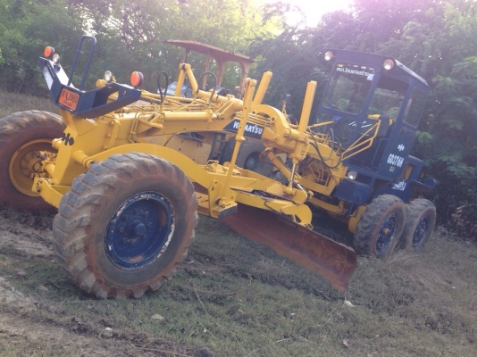 ขายรถเกรด komatsu GD376H สภาพพร้อมใช้งาน เอกสารเล่มทะเบียน ขายรถเกรด komatsu GD376H สภาพพร้อมใช้งาน เอกสารเล่มทะเบียน