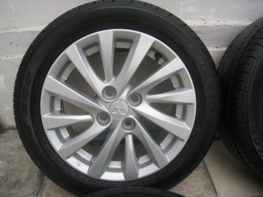 ขายล้อแม็กป้ายแดง Mitsu Attrage 15"x5.5" et38 4รู100 +ยางปี2613 ใช้มา 2xx km  สนใจติดต่อเล็กคลองสามครับ (081-3747940)