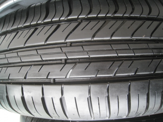 ขายล้อแม็ก Honda city 15"x5.5" et45 4รู100 +ยาง ปี 13,3เส้นและปี 12,1 เส้นครับ  สนใจติดต่อเล็กคลองสามครับ (081-3747940)