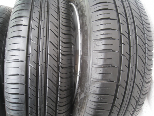 ขายล้อแม็ก Honda city 15"x5.5" et45 4รู100 +ยาง ปี 13,3เส้นและปี 12,1 เส้นครับ  สนใจติดต่อเล็กคลองสามครับ (081-3747940)