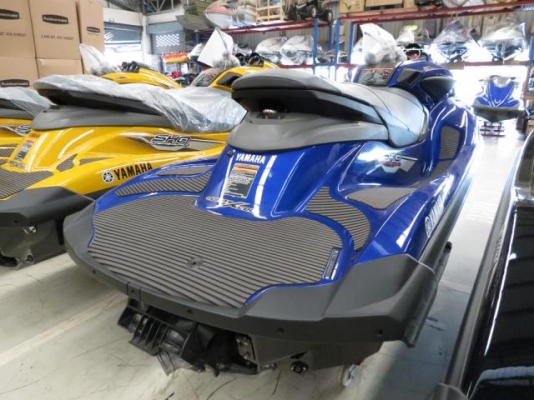 ขายเจ็ทสกีใหม่ 2013 YAMAHA FZS ผ่อนเดือนละ 12,200 บาทเท่านั้น ขายเจ็ทสกีใหม่ 2013 YAMAHA FZS ผ่อนเดือนละ 12,200 บาทเท่านั้น