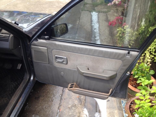 ขอณุญาติ ขาย/เเลก ครับ เปอโย 205 ปี 94 เเกสเเล้ว เเอรหนาว วิทยุ รถสวยขับดี เเบตดี สีพอได้ กระจกไฟฟ้า เซลทรัลล็อก ภายในดี รถปีใหม่ ใช้งานปกติ พร้อมโอน 45000 ถูกกว่าเวฟ 125 อีก สนใจดูรถ สายไหม 085-359-4089 กอล์ฟเจ้าเก่าครับ