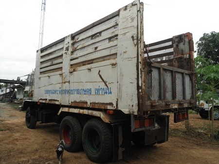 ขายรถบรรทุก 10 ล้อดั๊พม์ ยี่ห้อ HINO รุ่น 1 เพลา ดั๊พม์เกษตร ขายรถบรรทุก 10 ล้อดั๊พม์ ยี่ห้อ HINO รุ่น 1 เพลา ดั๊พม์เกษตร