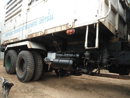 ขายรถบรรทุก 10 ล้อดั๊พม์ ยี่ห้อ HINO รุ่น 1 เพลา ดั๊พม์เกษตร ขายรถบรรทุก 10 ล้อดั๊พม์ ยี่ห้อ HINO รุ่น 1 เพลา ดั๊พม์เกษตร