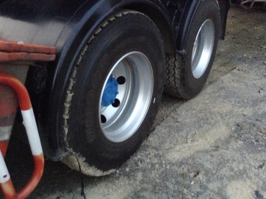 หัวลากM6. 627 พร้อมหาง2 เพลา