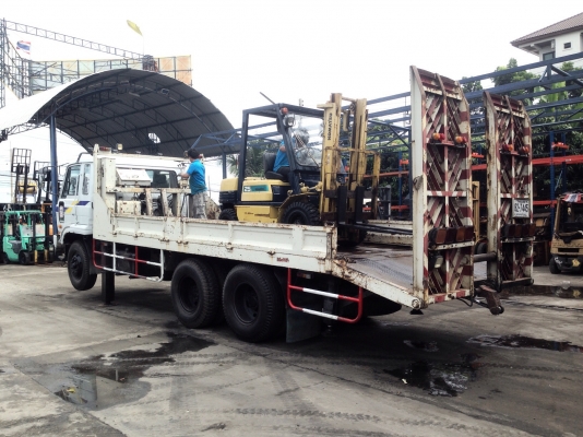 ***ส่งรถลูกค้าโคราช*** KOMATSU FD25-11 เสา3เมตร