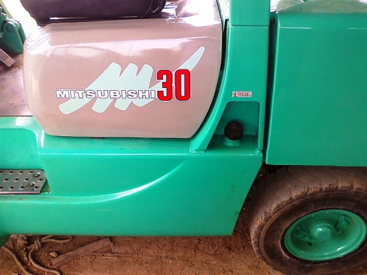 รถฟอร์คลิฟต์ MITSUBISHI FD30 เครื่องดีเซล แบบ 3 ตัน งาสูง 4 เมตร