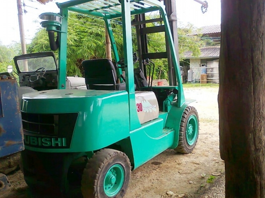รถฟอร์คลิฟต์ MITSUBISHI FD30 เครื่องดีเซล แบบ 3 ตัน งาสูง 4 เมตร