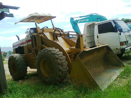 รถตัก KOMATSU 515 เครื่อง อีซูสุ 6BD รถสวย ราคาต่อรองได้