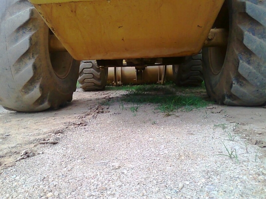 รถตัก KOMATSU 515 เครื่อง อีซูสุ 6BD รถสวย ราคาต่อรองได้