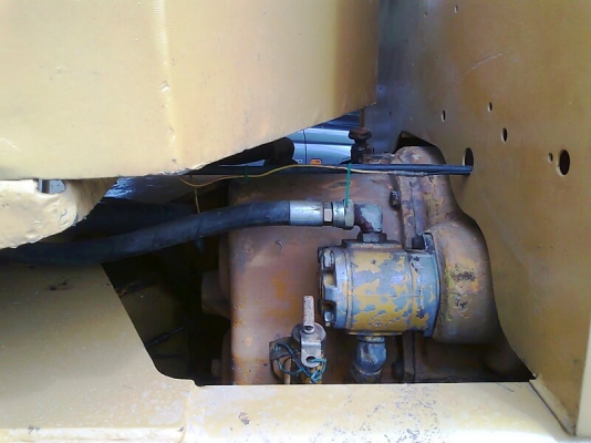 รถตัก KOMATSU 515 เครื่อง อีซูสุ 6BD รถสวย ราคาต่อรองได้