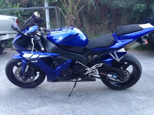 ขาย R1 ปี 03 คับ...สภาพสวยๆจบๆ