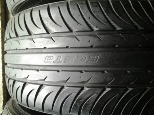 ขายยาง KUMHO KU31 235/35/19 , 275/30/19 ปี11 ชุดละ 12,500 บาท ขายยาง KUMHO KU31 235/35/19 , 275/30/19 ปี11 ชุดละ 12,500 บาท