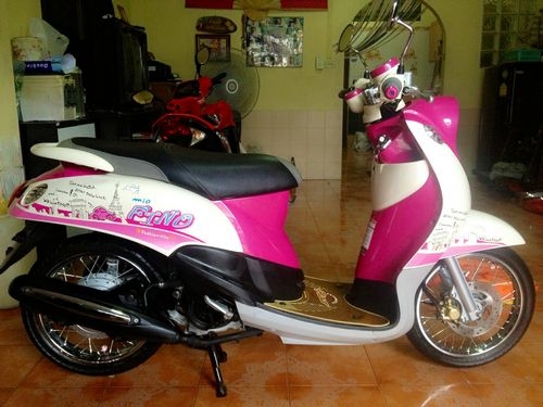 FINOลายปารีสรถปี2012วิ่ง2xxxโลสวย สด ราคาเบาๆ