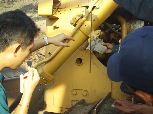 รับฝึกอบรมพนักงานขับแบ็คโฮและช่างซ่อม