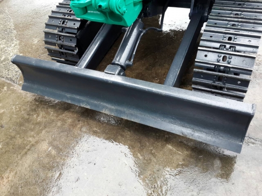 ขายรถขุด KOMATSU รุ่น PC30FR แทร็กเหล็ก มือสองญี่ปุ่น