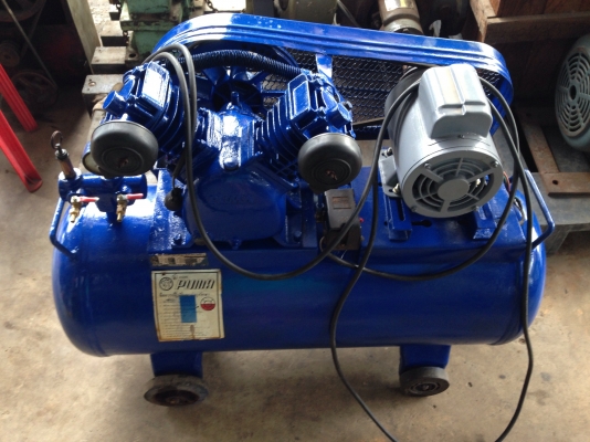 ขายปั้มลม PUMA 2 สูบ 1HP. มอเตอร์ Toshiba ใช้ไฟบ้าน สภาพสวย พร้อมใช้งาน( ทำสี )