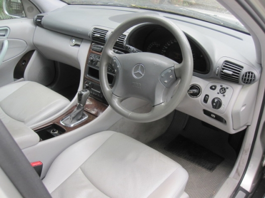 ขาย BENZ C 180 ELEGANCE ปี 2001 สีเทา