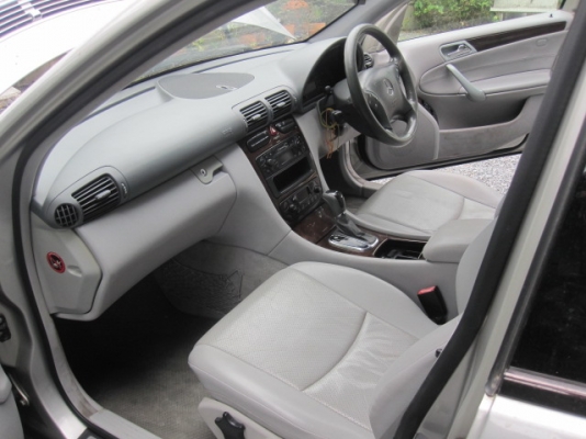 ขาย BENZ C 180 ELEGANCE ปี 2001 สีเทา