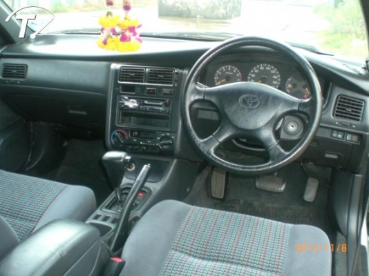 toyota corona ท้ายโด่งไฟท้ายแยก สภาพสวยพร้อมใช้