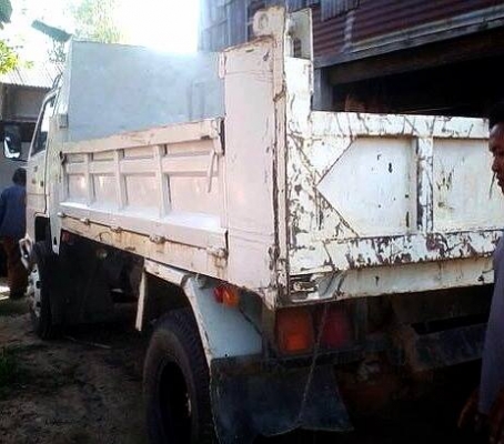 **580,000 บ.ต่อรอง**ขาย6ล้อดั๊มสวยๆเครื่องใหญ่ ISUZU NPR 115 JAANPR59LK ห้างแท้ หูช้าง วางเครื่อง6BD1 165HP(ลงเล่ม) แน่นแรง อึด ช่วงล่างใหญ่Fหน้า-หลัง คัสซีดีสวยไม่ปะไม่ดาม กระบะดั๊ม6ตันยิงหน้า สภาพดี พื้นดีข้างดีไม่มีผุ ยาง8.25ดี6เส้น หัวสวยภายในสวยคอนโซ **580,000 บ.ต่อรอง**ขาย6ล้อดั๊มสวยๆเครื่องใหญ่ ISUZU NPR 115 JAANPR59LK ห้างแท้ หูช้าง วางเครื่อง6BD1 165HP(ลงเล่ม) แน่นแรง อึด ช่วงล่างใหญ่Fหน้า-หลัง คัสซีดีสวยไม่ปะไม่ดาม กระบะดั๊ม6ตันยิงหน้า สภาพดี พื้นดีข้างดีไม่มีผุ ยาง8.25ดี6เส้น หัวสวยภายในสวยคอนโซ