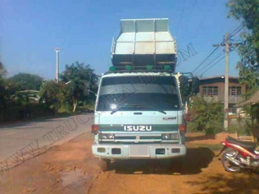 รถบรรทุก 6 ล้อดั้มพ์ ISUZU ROCKY 175 แรง สภาพพร้อมใช้งาน