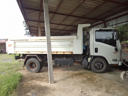 ขาย820000บาทรถดั้มรุ่นใหม่ล่าสุด130แรง สภาพซื้อป้ายแดงมาปี53ไม่ค่อยได้ใช้งาน