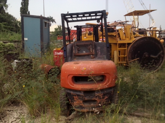 ขายรถโฟคลิฟต์KOMATSUขนาด2.5ตันถูกๆตามสภาพ ขายรถโฟคลิฟต์KOMATSUขนาด2.5ตันถูกๆตามสภาพ