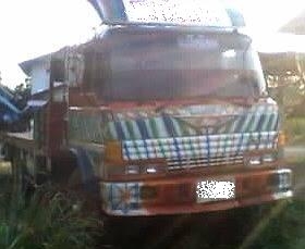 **650,000 บ.ต่อรอง**ขาย10ล้อเพลาเดียว เทเลอร์ขึ้น 200 HINO KT 920 วางเครื่องHO7D 195(ลงเล่ม) ช่วงล่างเพลาเดียวUD คัสซีดี หางสวย วางหัวF18 สวยไม่ผุ แล็ปลายทั้งคันสวยสด ยางดี10เส้น พาวเวอร์ ทริฟฟี่  ครบ พร้อมใช้ พร้อมลุยงาน เอกสารครบ ราคาต่อรองได้เด้อ พี่น้