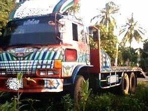 **650,000 บ.ต่อรอง**ขาย10ล้อเพลาเดียว เทเลอร์ขึ้น 200 HINO KT 920 วางเครื่องHO7D 195(ลงเล่ม) ช่วงล่างเพลาเดียวUD คัสซีดี หางสวย วางหัวF18 สวยไม่ผุ แล็ปลายทั้งคันสวยสด ยางดี10เส้น พาวเวอร์ ทริฟฟี่  ครบ พร้อมใช้ พร้อมลุยงาน เอกสารครบ ราคาต่อรองได้เด้อ พี่น้
