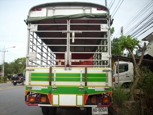 ขายหกล้อ อีซูซุ FRR 210 แรง ยาว 5.60 ปี 53