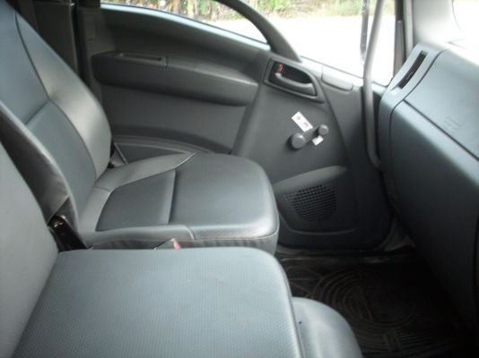 ขายหกล้อ อีซูซุ FRR 210 แรง ยาว 5.60 ปี 53