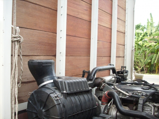 ขายหกล้อ อีซูซุ FRR 210 แรง ยาว 5.60 ปี 53