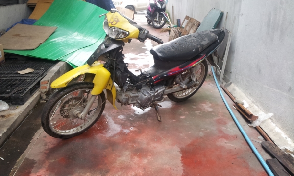 ขายyamaha spark110ทะเบียนพร้อมชุดโอนลอย5500บาท