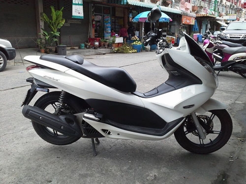 PCX ปี 54 รถบ้าน วิ่ง 20,000 กม. สภาพเดิมสุดๆ เครื่องแน่นๆ ภาษี พรบ.ต่อถึงปีหน้า เอกสารครบ โอนได้เลย