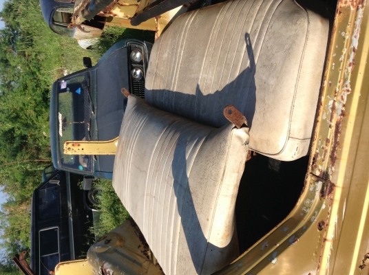 ขายซากโฟล์ค..ติง..เอาไปปั้นต่อใครมีช่างดีๆๆคุ้มคับ..(ไม่มีทะเบียน).แต่แถม.ทะเบียนเต่า.73..ให้เล่มหนึ่ง.(ส่งฟรีราคานี้).กทม.คับ