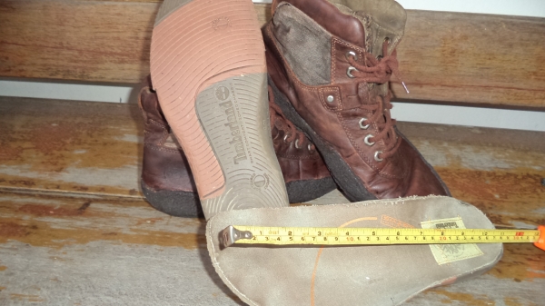 รองเท้า Timberland วัดภายในยาว 28cm