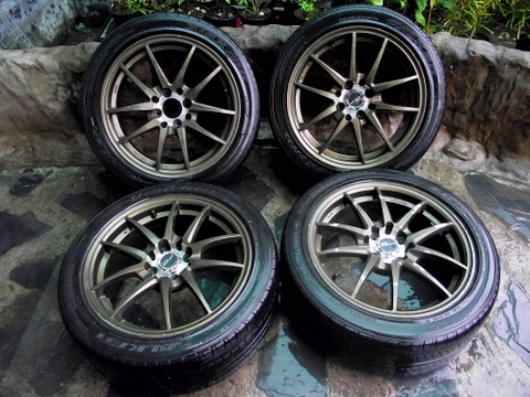 ล้อ 16 พร้อมยาง 6500 ครับ ล้อ 16 พร้อมยาง 6500 ครับ