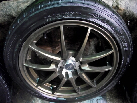 ล้อ 16 พร้อมยาง 6500 ครับ ล้อ 16 พร้อมยาง 6500 ครับ